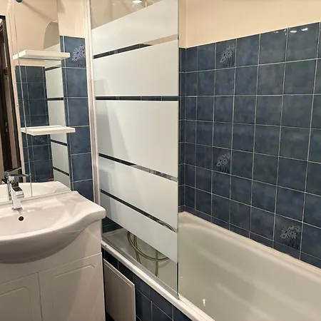 A Cote Du Marche Couverts *