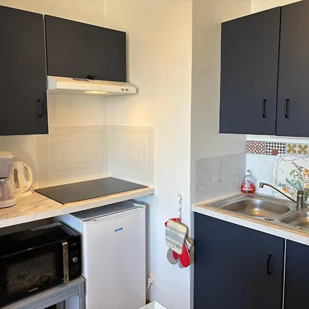 A Cote Du Marche Couverts Apartment