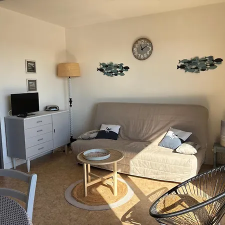 A Cote Du Marche Couverts