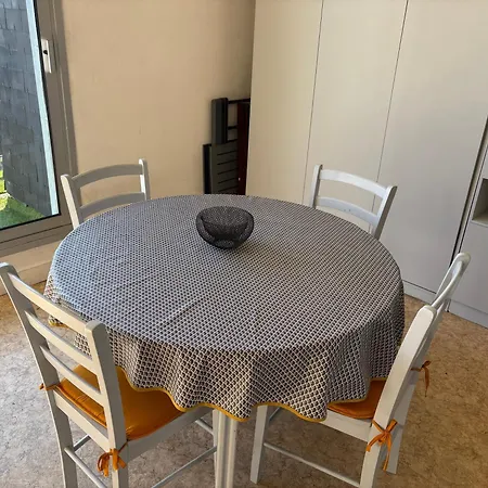 A Cote Du Marche Couverts *